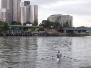 Paris Sèvres single on the Seine